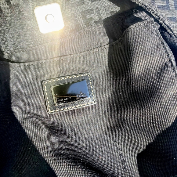 🖤SOLD BLACK FENDI ZUCCHINO TOTE🖤 - Picture 11 of 13